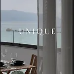Lägenhet U N I Q U E By Sea View