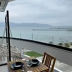 U N I Q U E By Sea View Lägenhet Vlorë