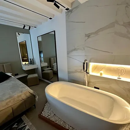 U N I Q U E By Sea View 아파트 *