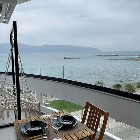 U N I Q U E By Sea View 아파트 Vlorë